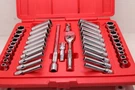 Snap-on 144TMPB Piece 1/4" Drive 6-POINT Metric/ Sae General Service Set Usa. Fixed Price $598.99.