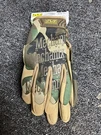 Mechanix Wear Glove Camo Mens Large MG-77-010. Fixed Price $29.99.