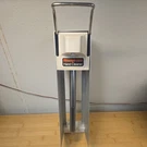 Snap WOD1027 2500ML Hand Soap Dispenser - Used Good Condition. Fixed Price $50.00.