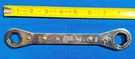 Old Logo Snap-on Tools R2426S 3/4" 13/16" Point Flip Ratchet Wrench. Fixed Price $19.00.