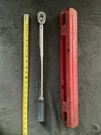Snap On QJR3200A, 1/2 Drive Torque Wrench, 30-200 Ft Lb .locked Up ... Fixed Price $49.00.