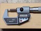 Mitutoyo Digimatic 0-1" Outside Digital Micrometer 293-725-10 Data Recorder. Fixed Price $100.00.